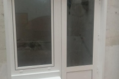 puerta-aluminio-y-ventana-aluminio-en-terraza